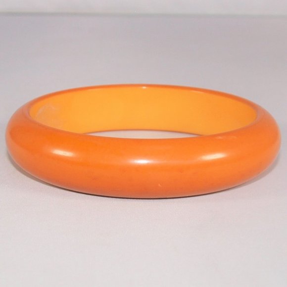 Vintage Bakelite Deep Carved Butterscotch Bangle Bracelet Tested - Picture 1 of 4